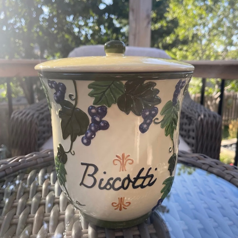 Nonni’s Biscotti Cookie Jar
